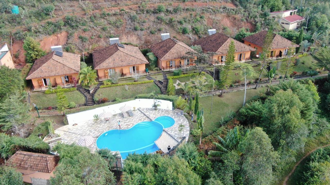 Andasibe Cyperus Hotel Moramanga Eksteriør bilde